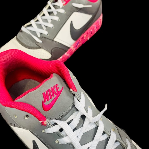 Nike Air • Womens Splatter Effect Shoes • Size 9.5 - Picture 3 of 7